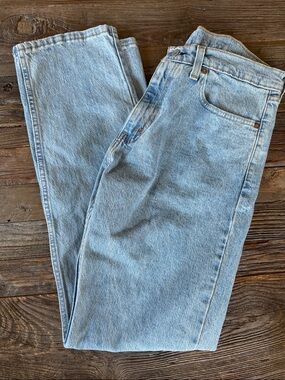 Classic Light Blue Men’s Straight-Leg Jeans